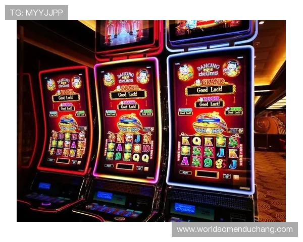 专业评测角子机app，选择最适合你的老虎机娱乐应用程序