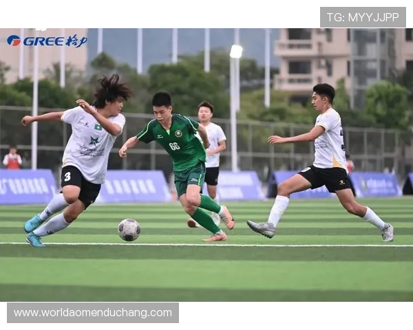 新澳门足球官网为足球爱好者展示详细的比赛录像及精彩集锦